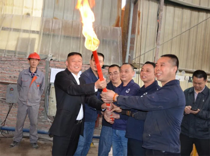 熱烈祝賀公司一車間窯爐成功復產(chǎn)點火！