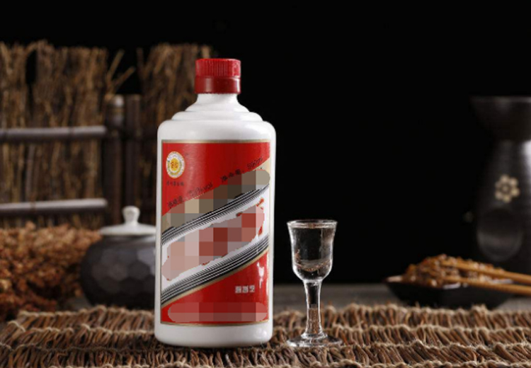 為什么茅臺酒玻璃瓶是乳白色的，而不是透明的？大多數人都不知道